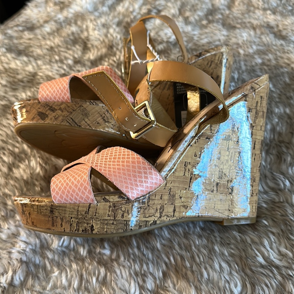 Sam & Libby Wedges - Picture 2 of 8